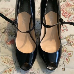 Cole Haan Black patent naturalizer pump with strap